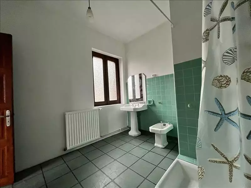 Maison, 185 m²