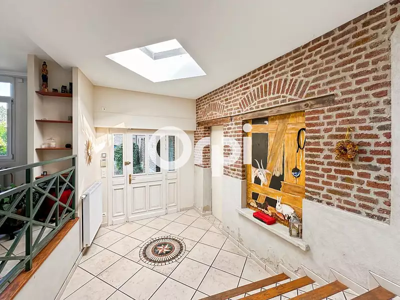 Maison, 245 m²