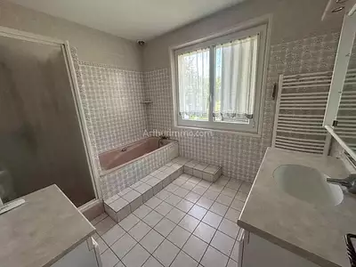Maison, 167 m²