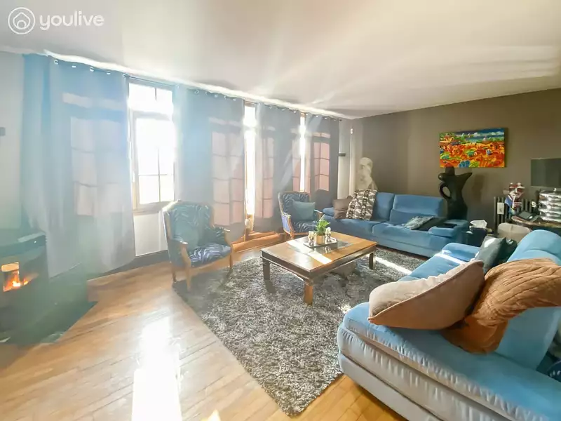 Maison, 218 m²