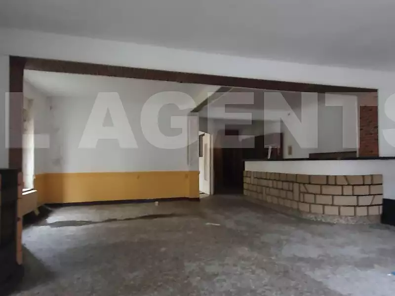 Maison, 250 m²