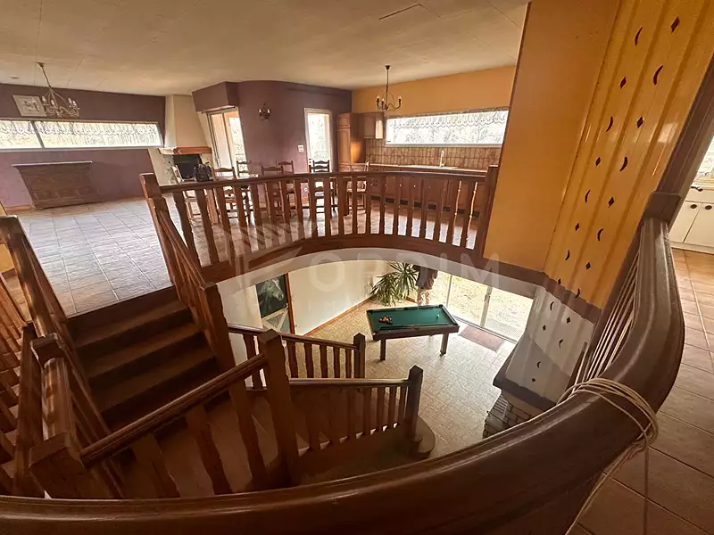 Maison, 259 m²