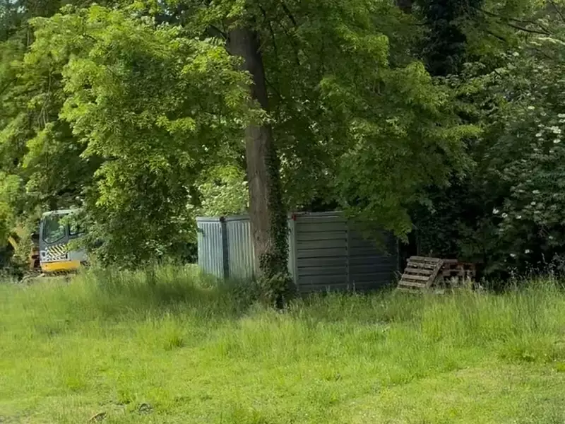 Terrain, 1 200 m²