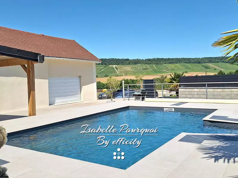 Maison, 280 m²