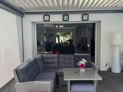 Maison, 250 m²
