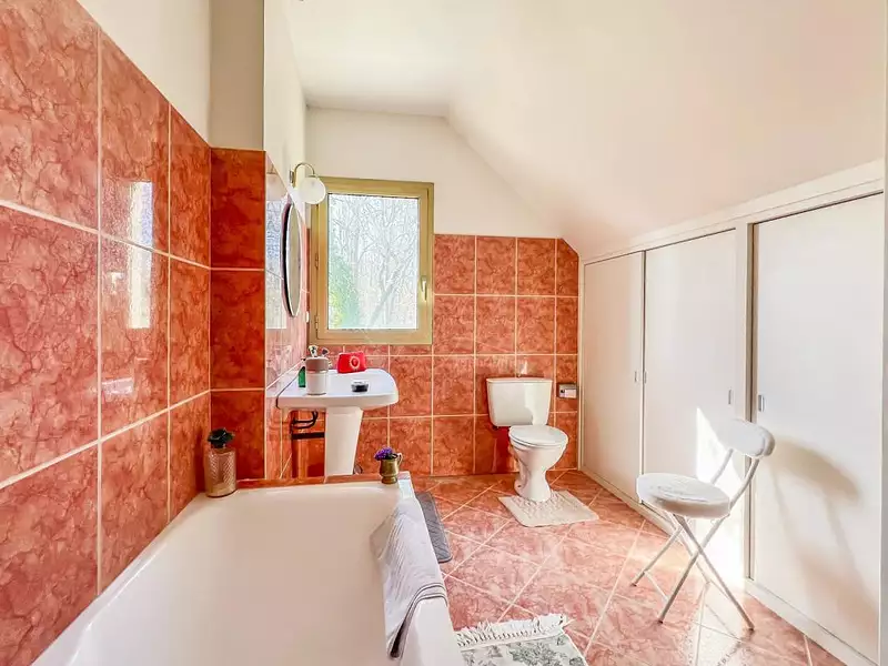 Maison, 254 m²