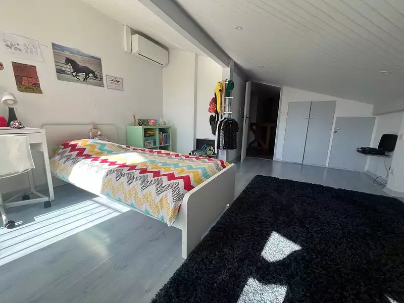 Maison, 210 m²