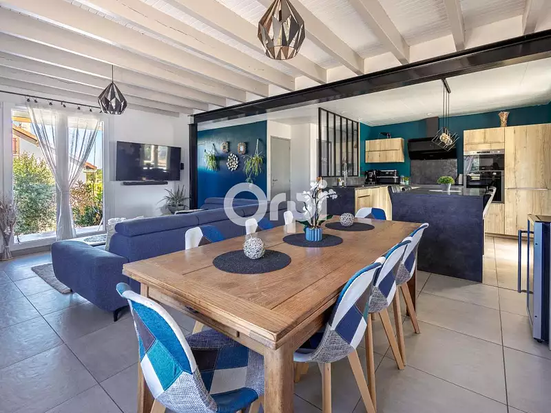 Maison, 121 m²