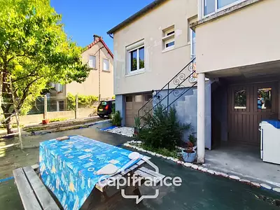 Maison, 94 m²