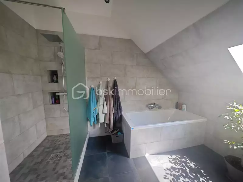 Maison, 146 m²