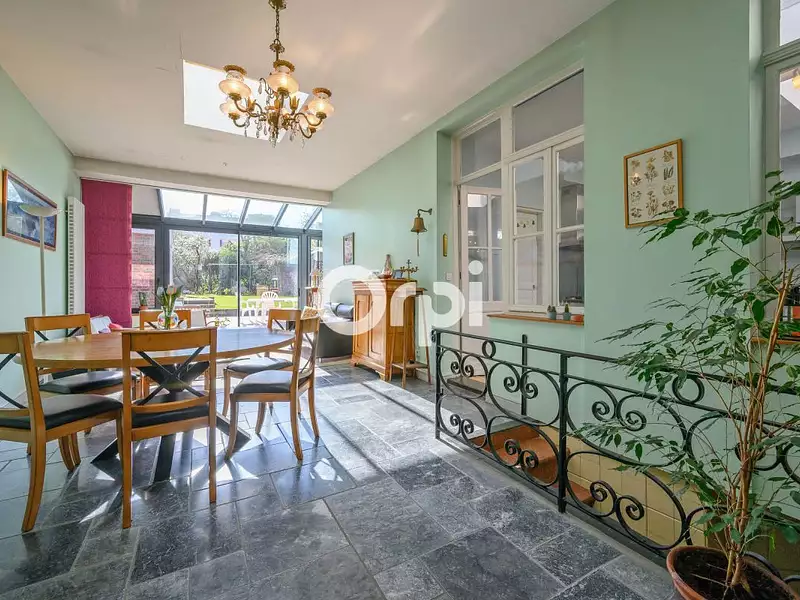 Maison, 320 m²