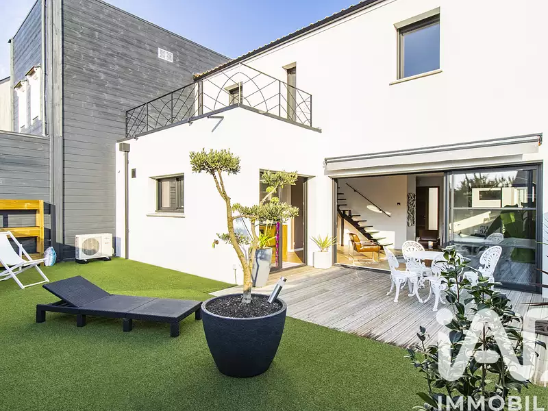 Maison, 99 m²