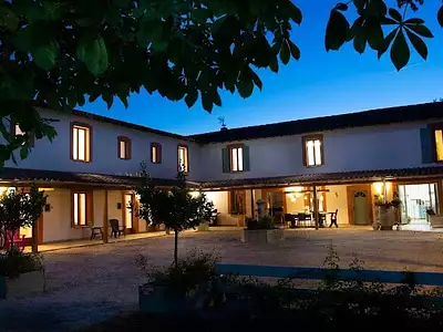 Maison, 825 m²