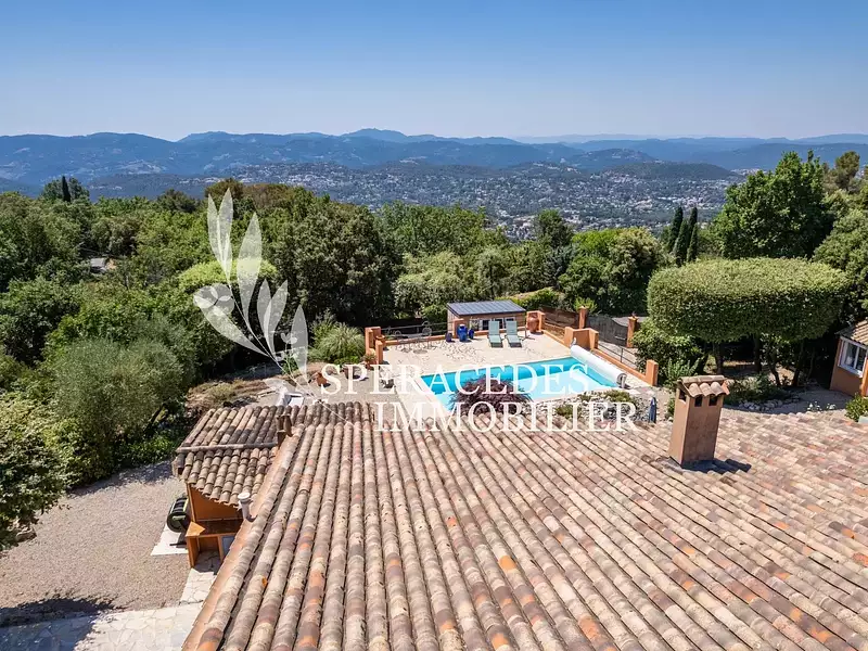 Maison, 180 m²