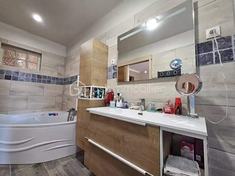 Maison, 160 m²
