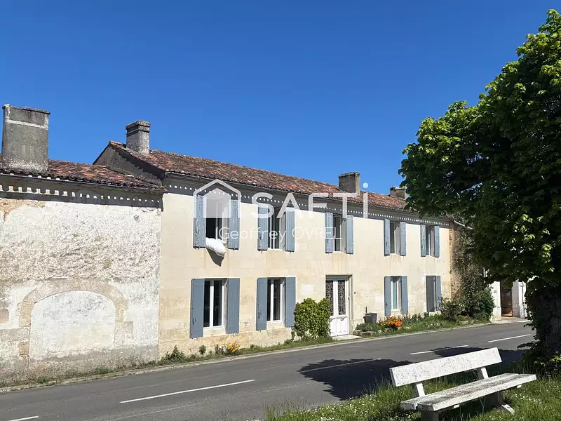 Maison, 230 m²