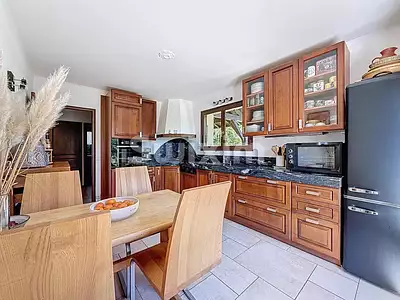 Maison, 186 m²