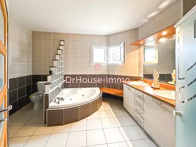 Maison, 161 m²