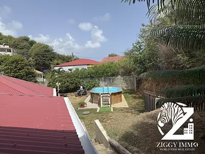 Maison, 225 m²