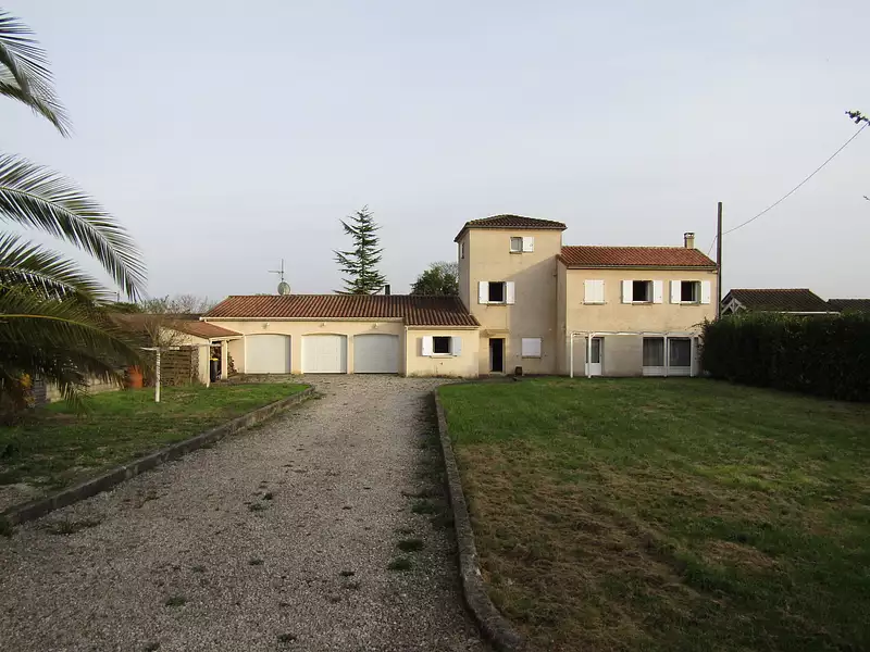 Maison, 180 m²