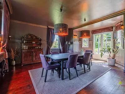 Maison, 242 m²