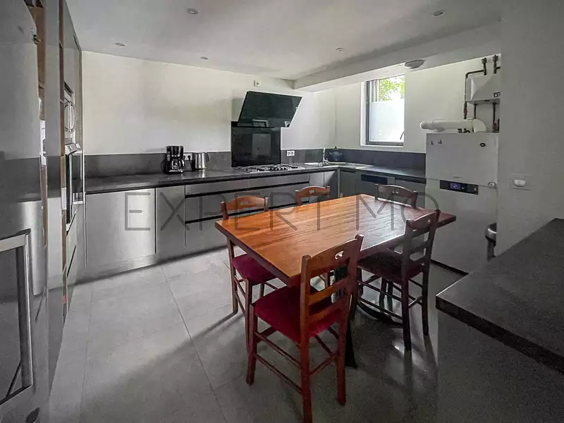 Maison, 140 m²