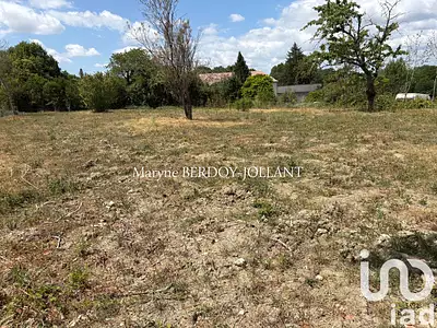 Terrain, 890 m²