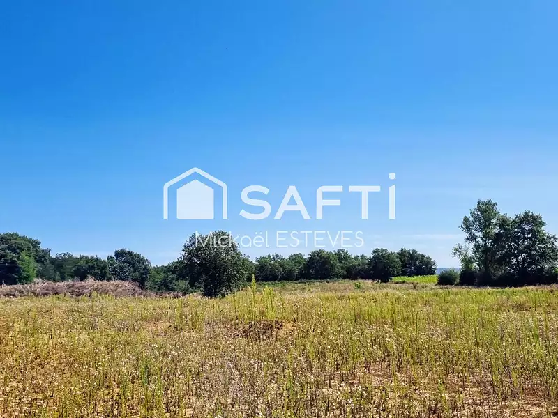 Terrain, 716 m²