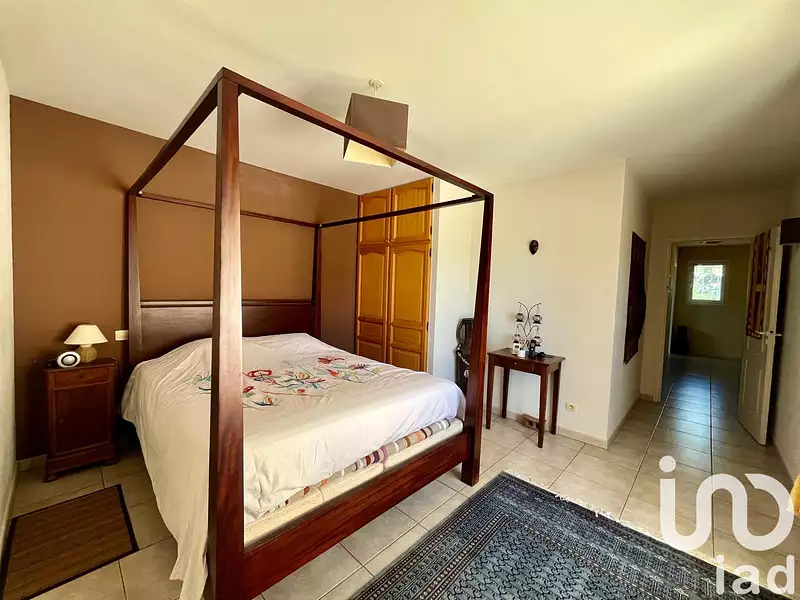 Maison, 164 m²