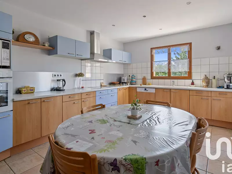 Maison, 202 m²