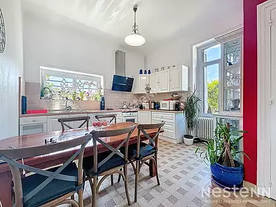 Maison, 250 m²