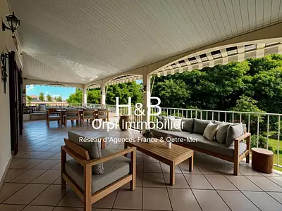 Maison, 197 m²