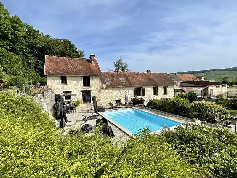 Maison, 174 m²