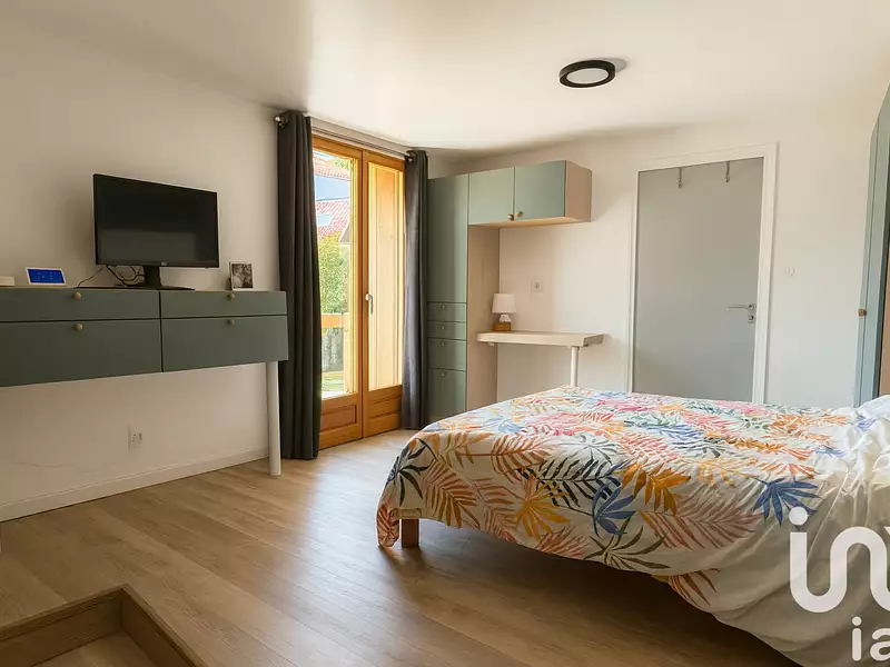 Maison, 180 m²