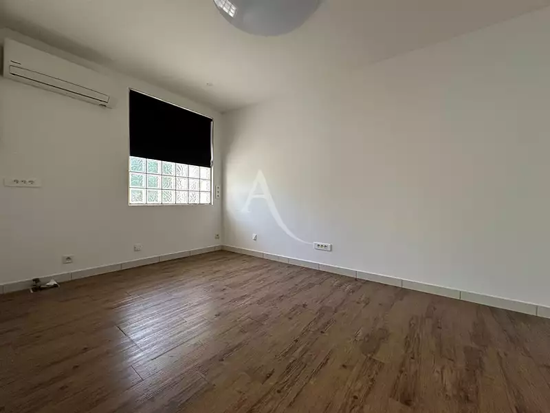 Divers, 75 m²