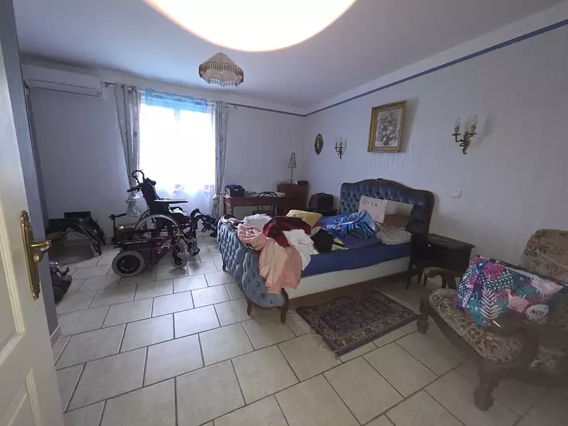 Maison, 320 m²