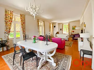 Maison, 340 m²