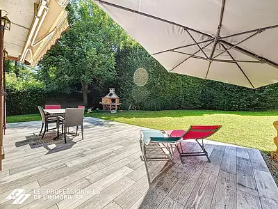 Maison, 176 m²