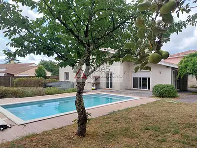 Maison, 190 m²
