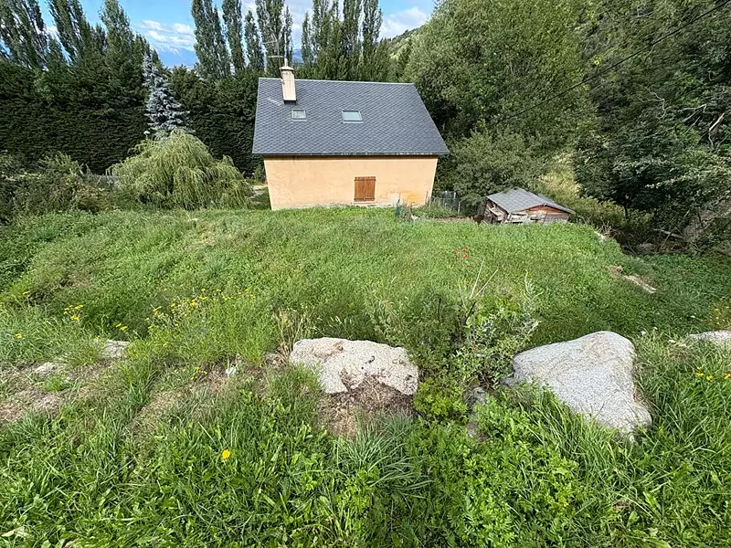 Terrain, 257 m²