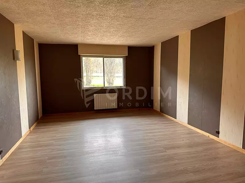 Maison, 259 m²