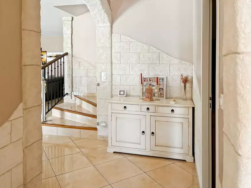 Maison, 235 m²