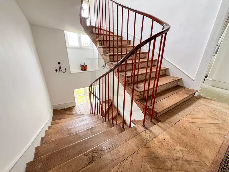 Maison, 630 m²