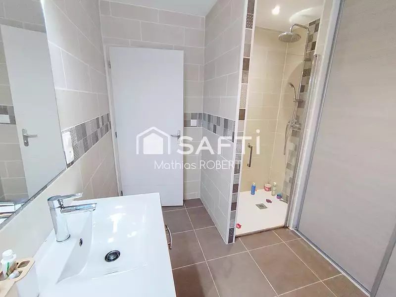 Maison, 94 m²