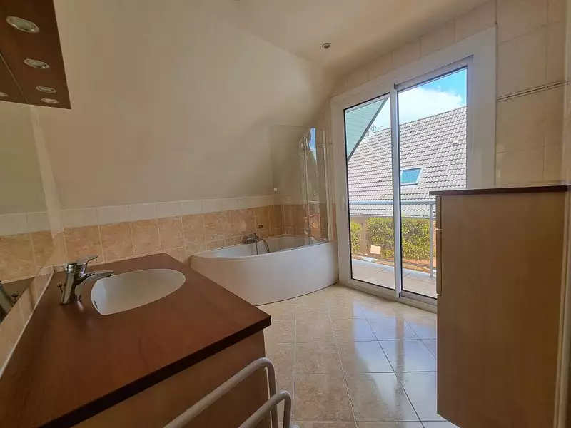 Maison, 93 m²