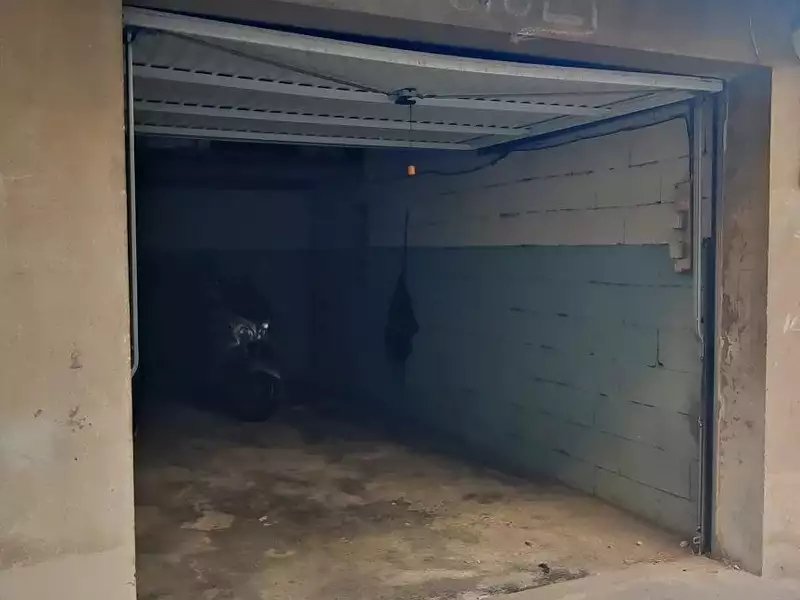 Parking, 17 m²
