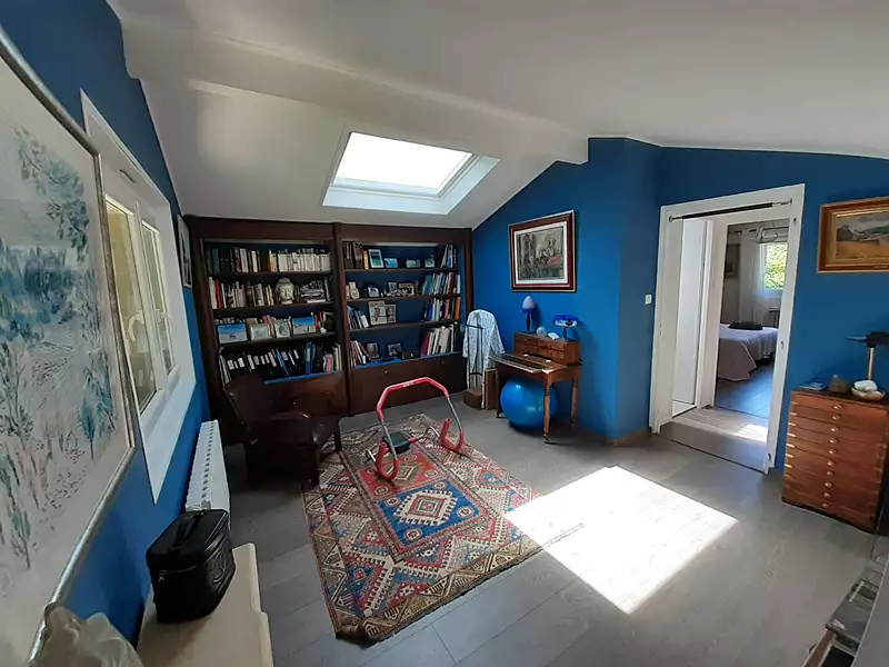 Maison, 215 m²