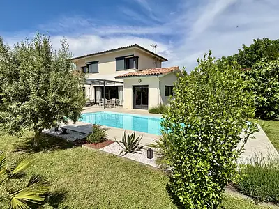 Maison, 180 m²