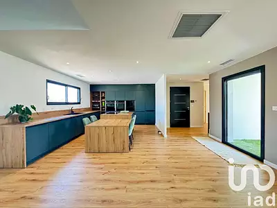 Maison, 232 m²