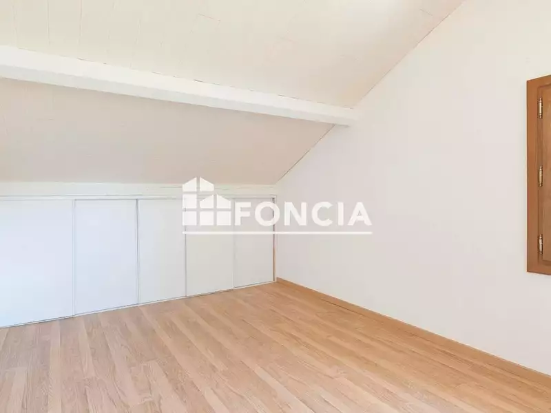 Maison, 165 m²
